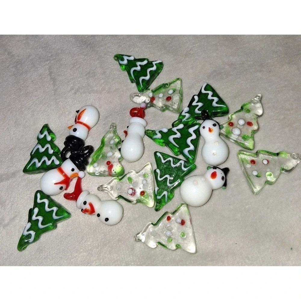 Lot of 18 Handmade Lampwork Glass Christmas Charms Trees & Snowmen Holiday Beads